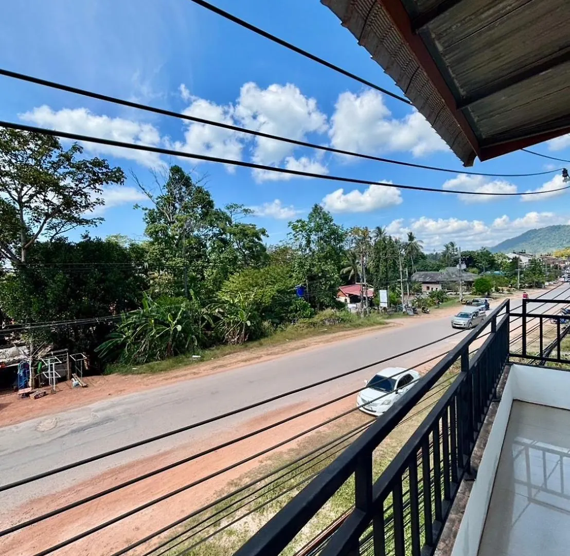 I Daa Pra-Ea Guesthouse Koh Lanta Thailand